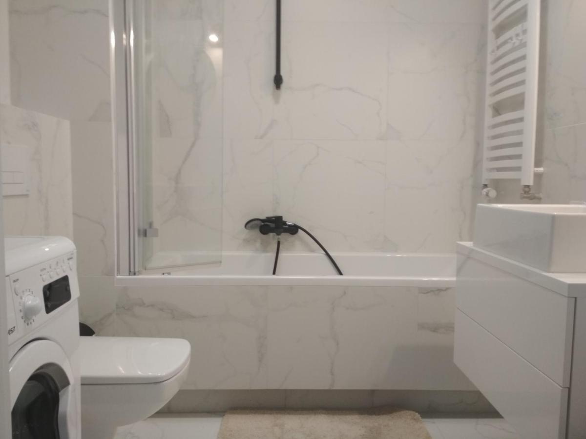 ורשה Airport 3Rooms New Apartment With Parking מראה חיצוני תמונה